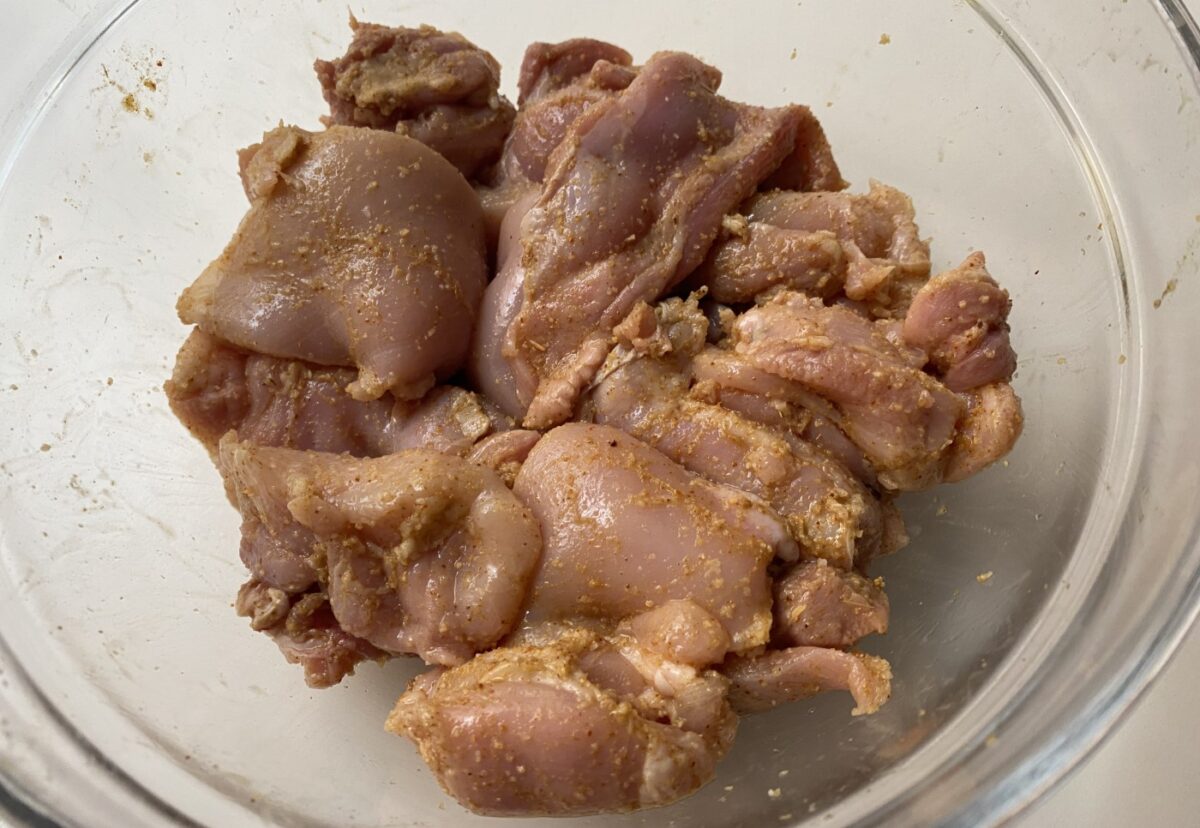 Pollo broaster. Una receta deliciosa con un rebozado crujient