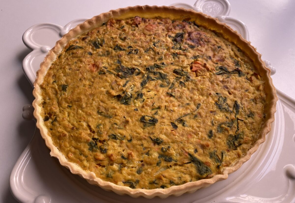 Quiche vegana. Un plato con una gran variedad de verduras