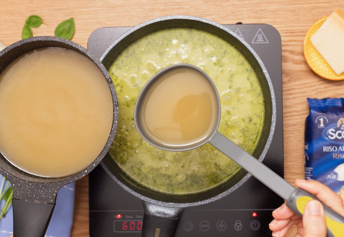 Risotto a la Genovesa. Un delicioso arroz con salsa pesto
