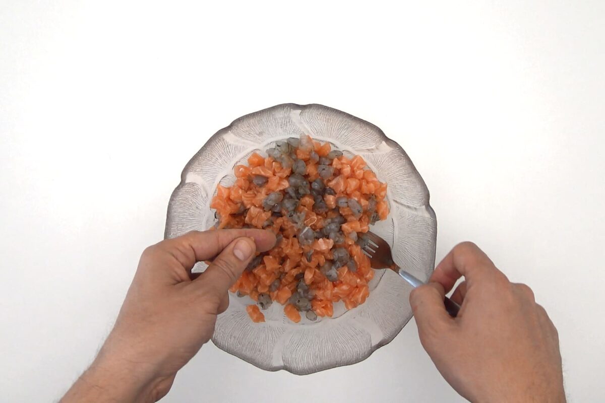 albóndigas salmón y langostinos paso 13