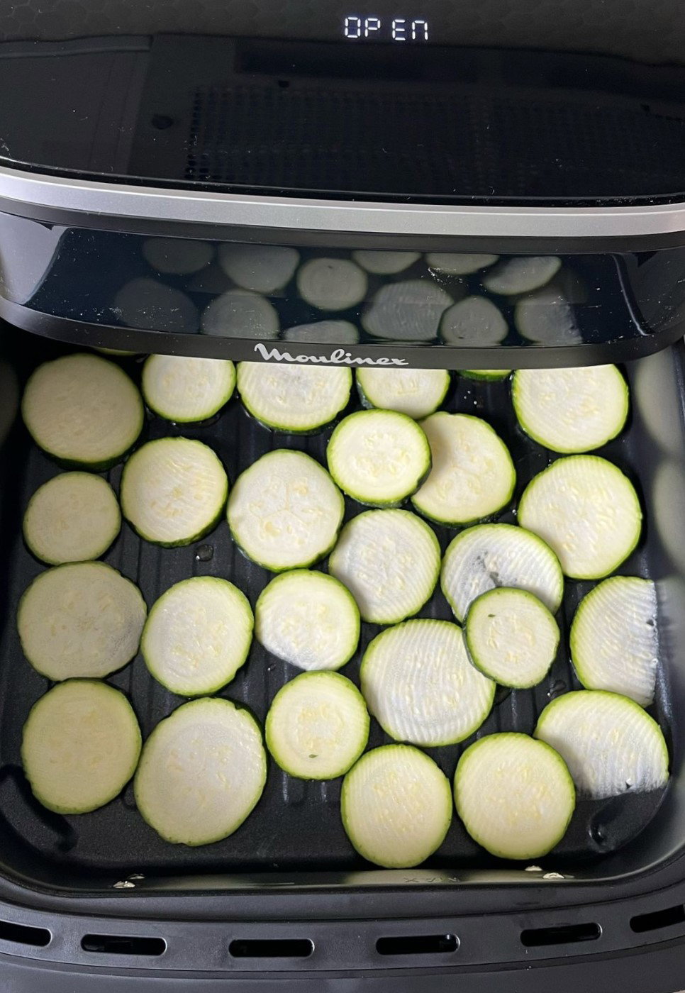 Chips de calabacín en freidora de aire