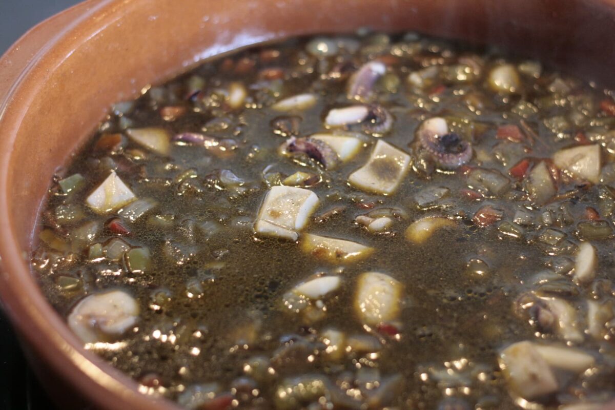 guiso de chocos paso 12