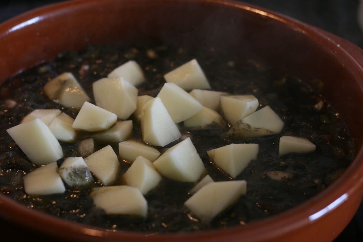guiso de chocos paso 13