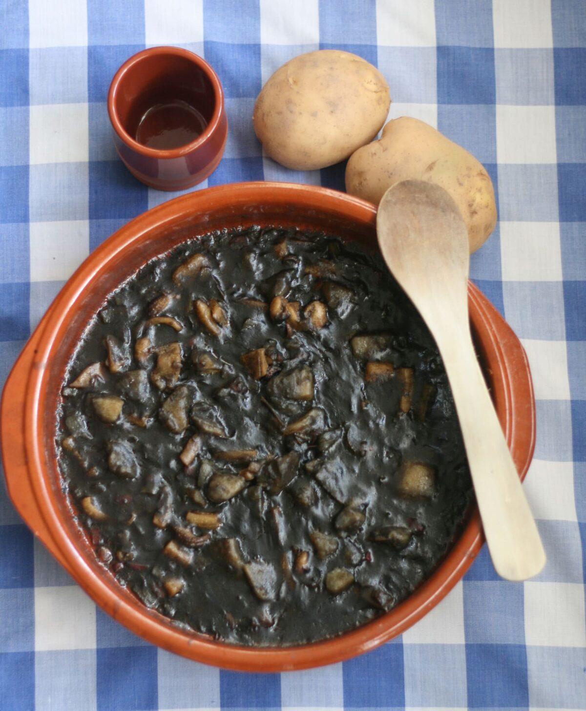 guiso de chocos paso 17