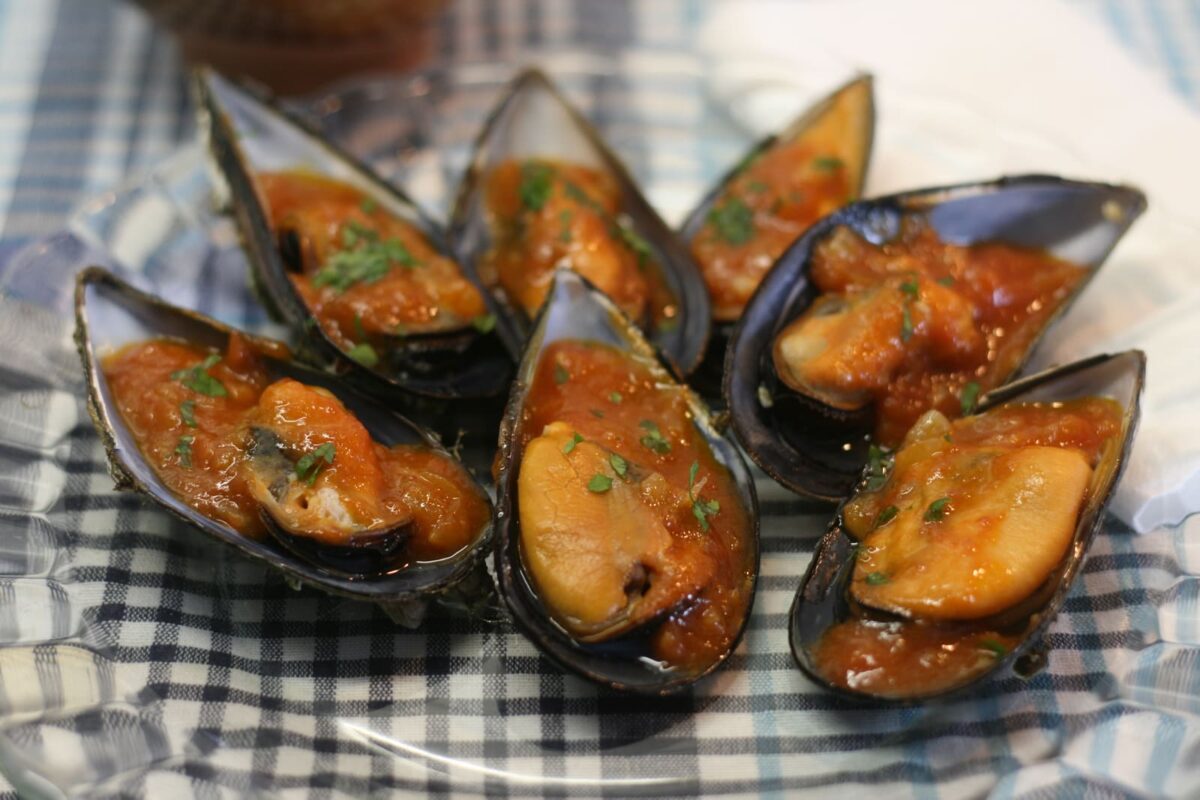 mejillones en salsa picante paso 17