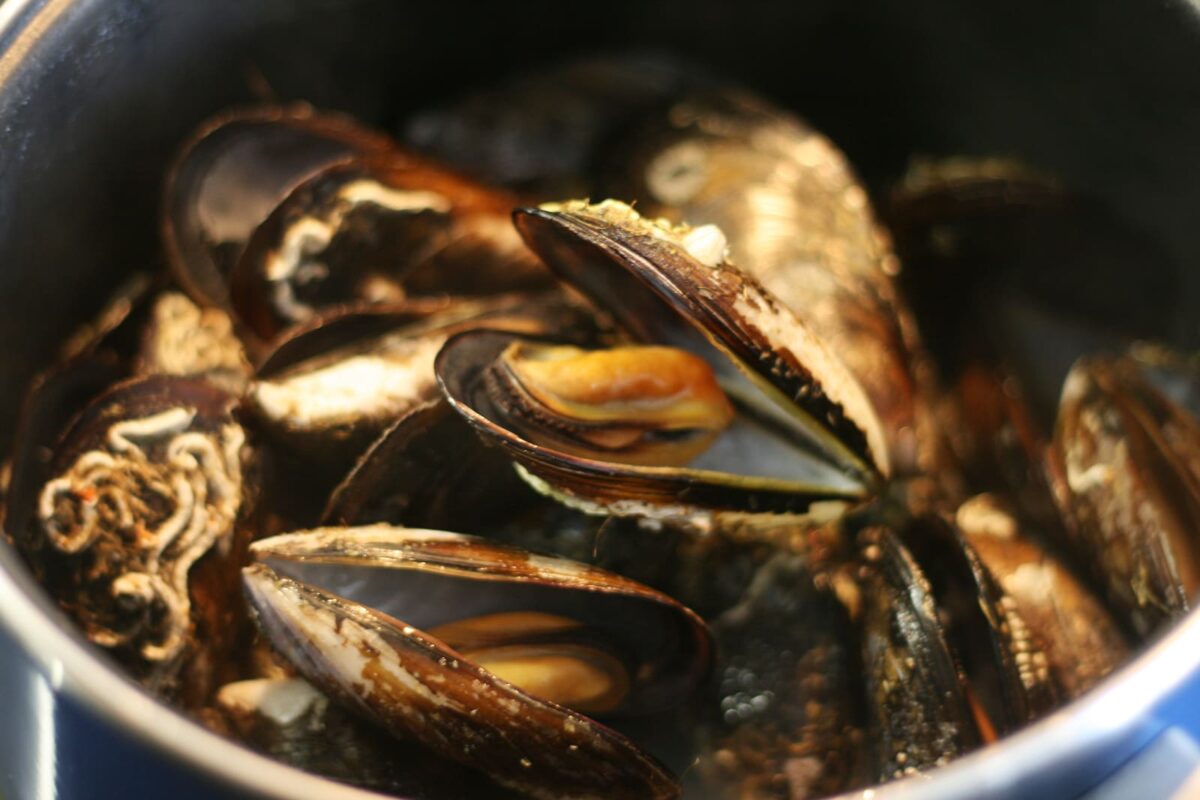 mejillones en salsa picante paso 4