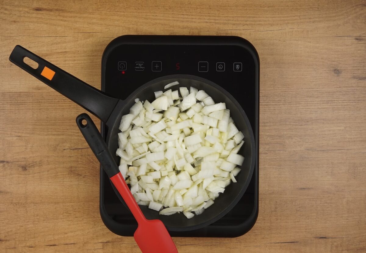 Ají de gallina. Un plato fácil de pollo y arroz