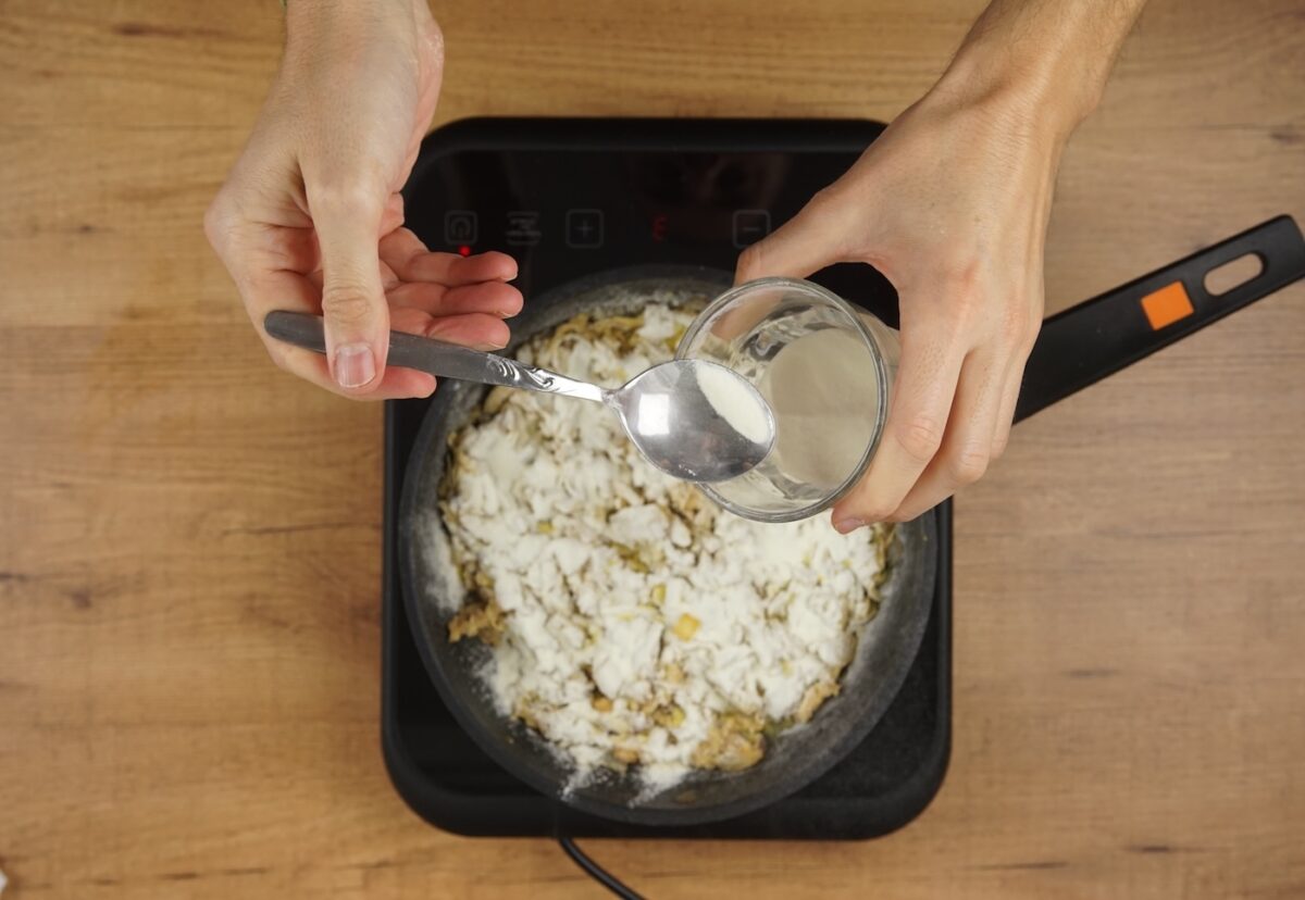 Ají de gallina. Un plato fácil de pollo y arroz