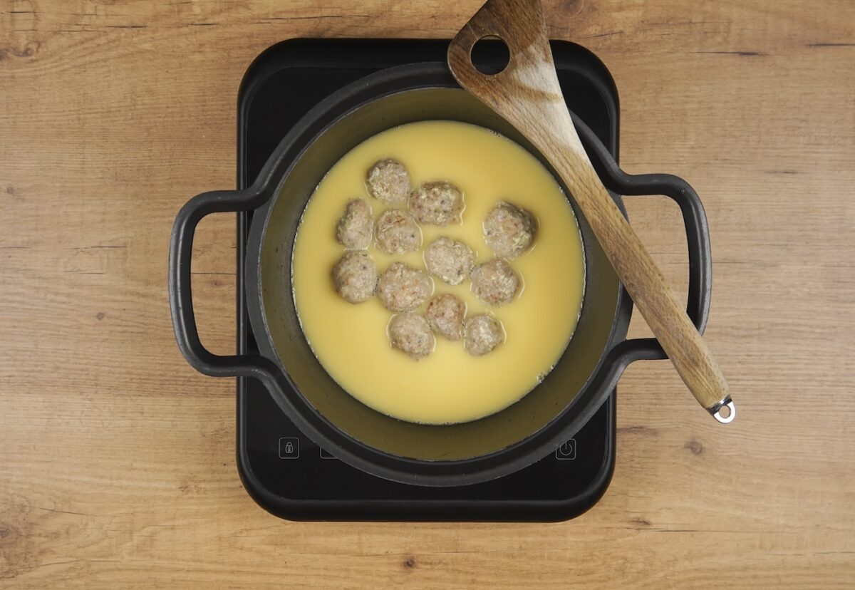 Albóndigas en caldo paso a paso