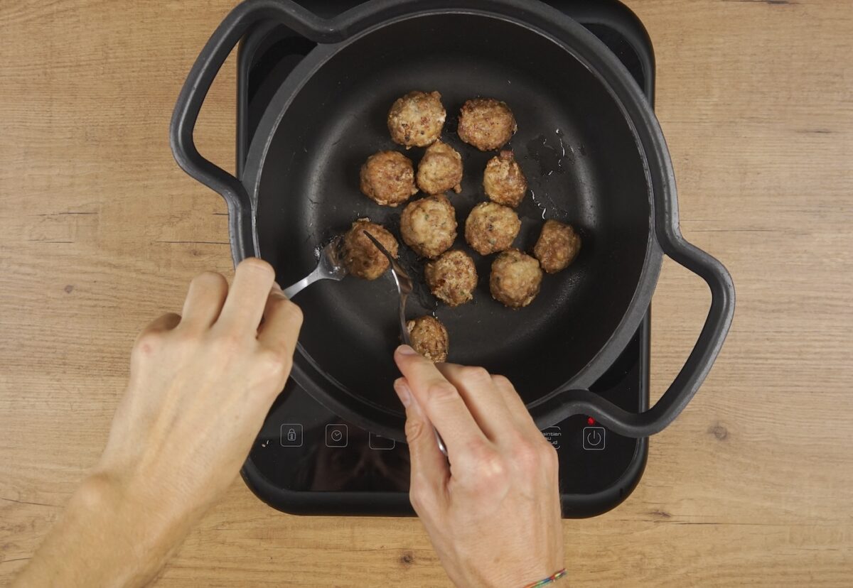Albóndigas en caldo paso a paso