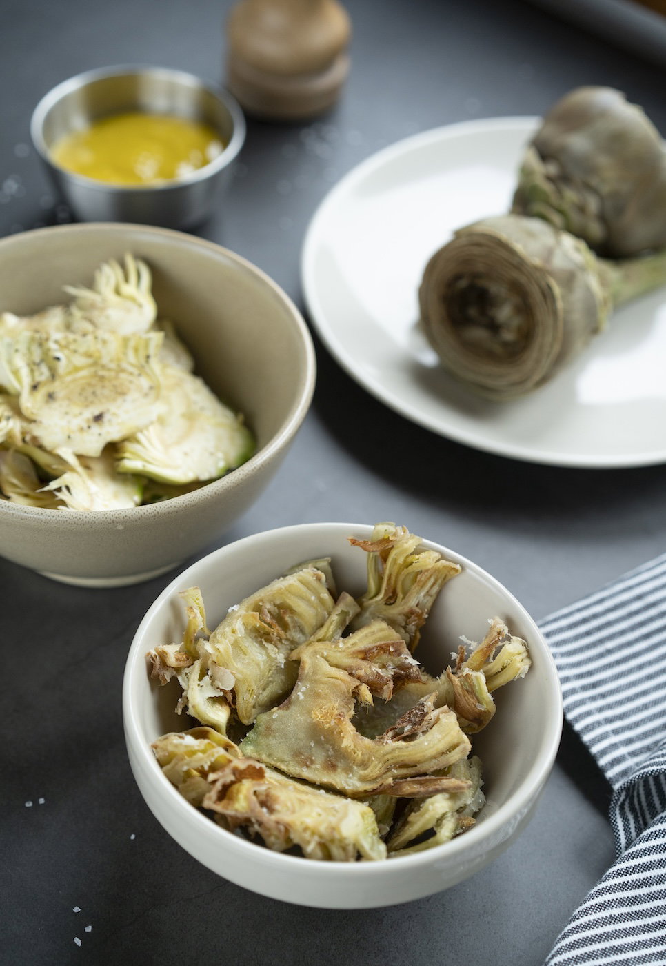 Alcachofas cocinadas de 3 formas: crudas, fritas y al horno