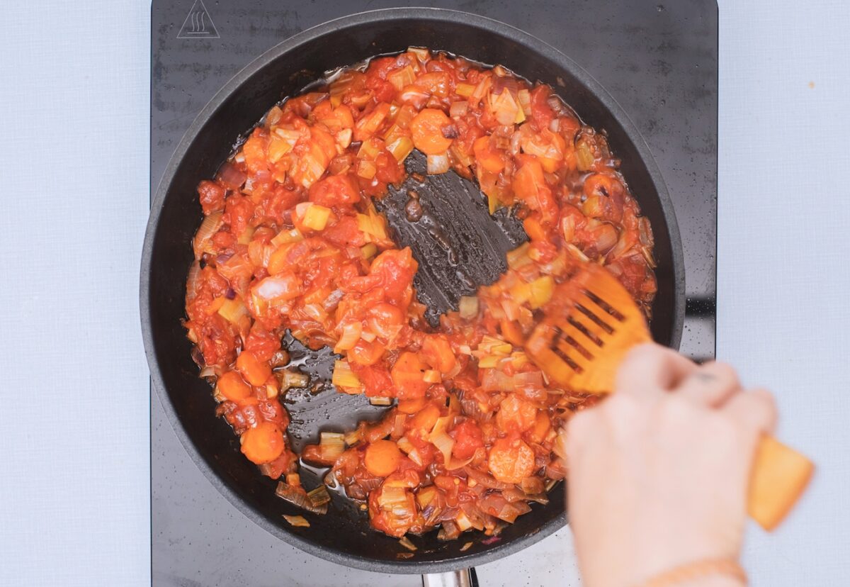 Salsa boloñesa vegetariana, perfecta para acompañar la pasta