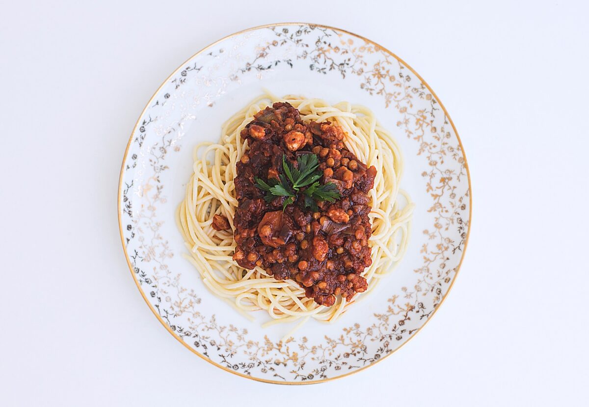 Salsa boloñesa vegetariana, perfecta para acompañar la pasta