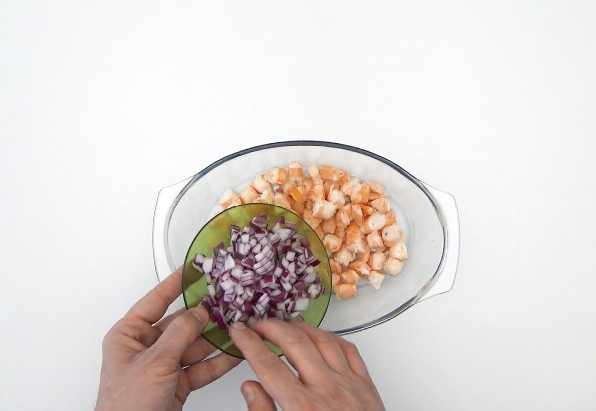 Ceviche de langostinos con aguacate paso a paso