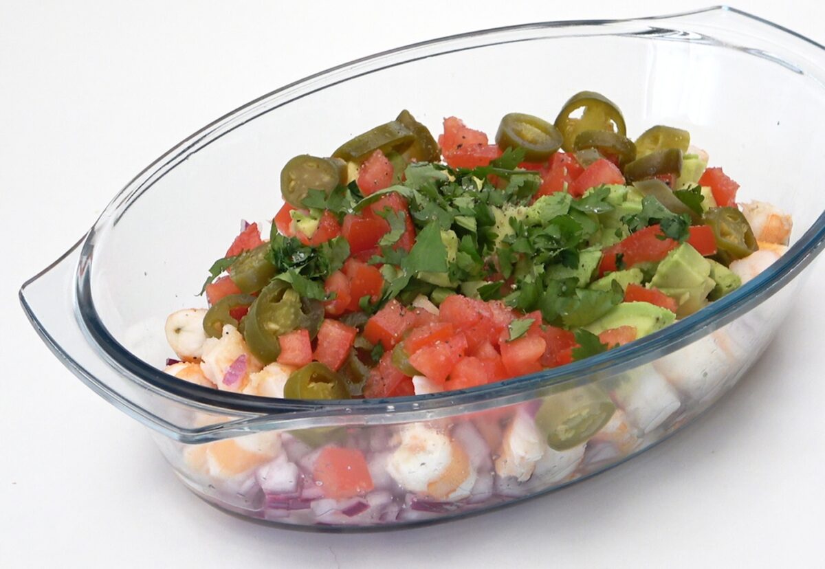 Ceviche de langostinos con aguacate paso a paso