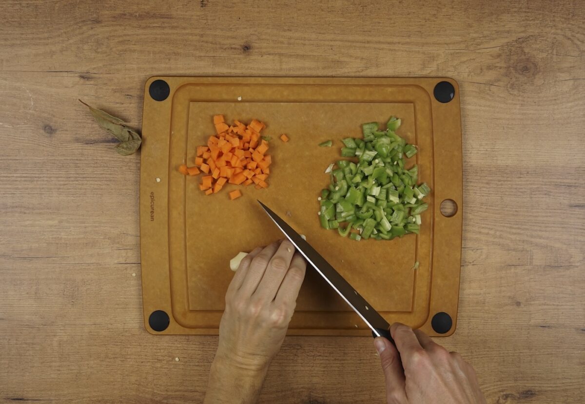 Conejo a la Cazadora. Una receta clásica y tradicional paso a paso