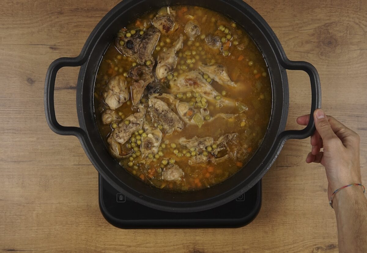 Conejo a la Cazadora. Una receta clásica y tradicional paso a paso