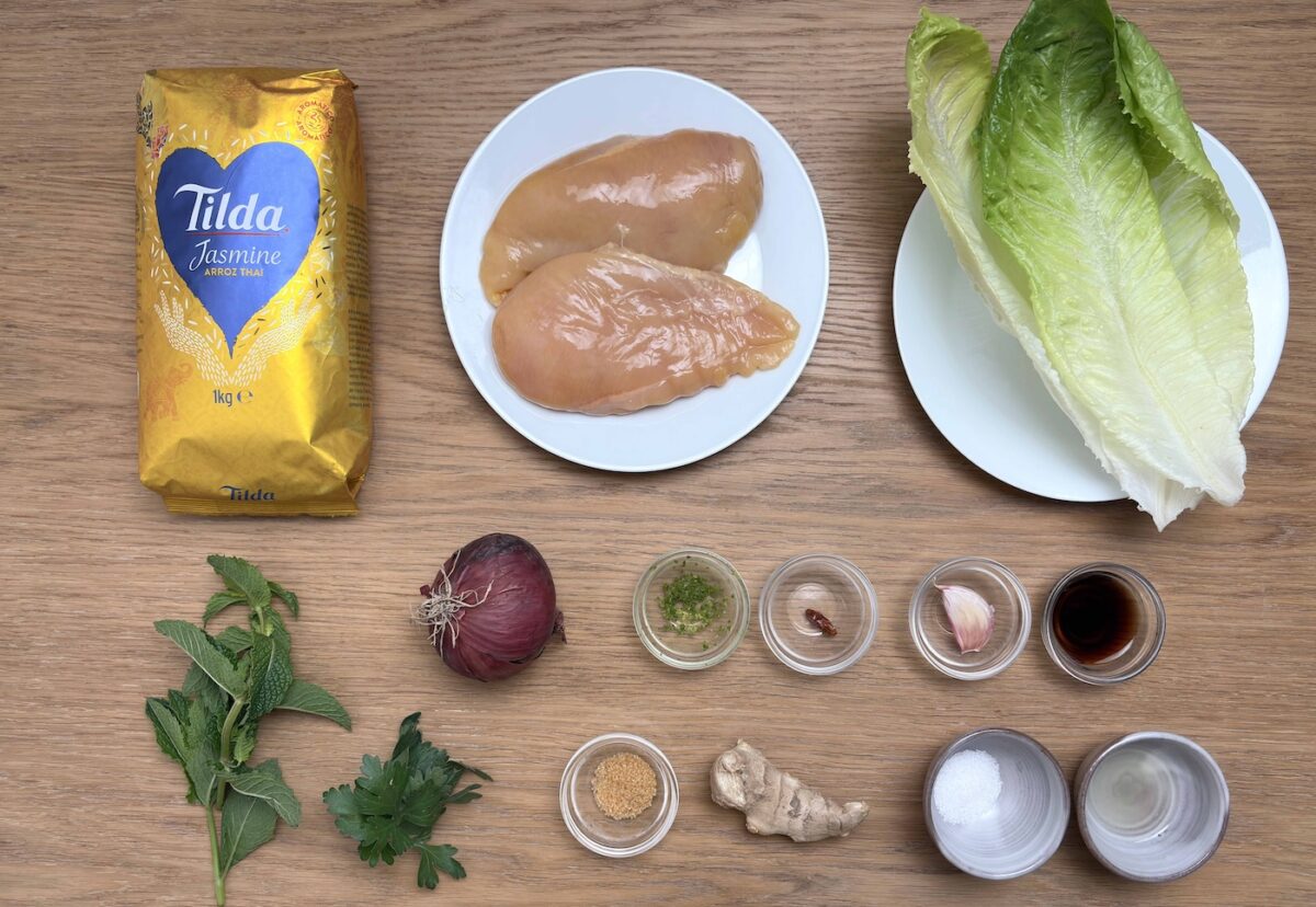 Ensalada de pollo estilo Thai (Laab Kai)