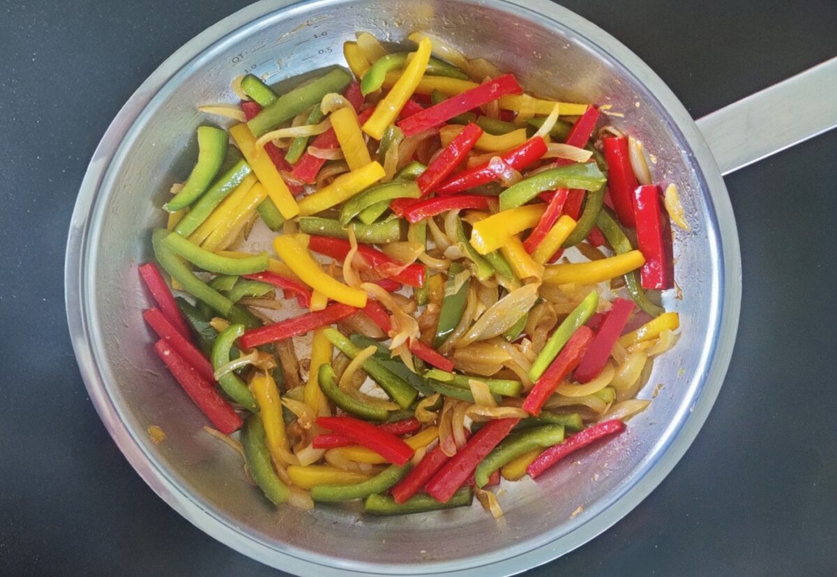 Penne Ziti con pollo y salsa peperonata paso a paso