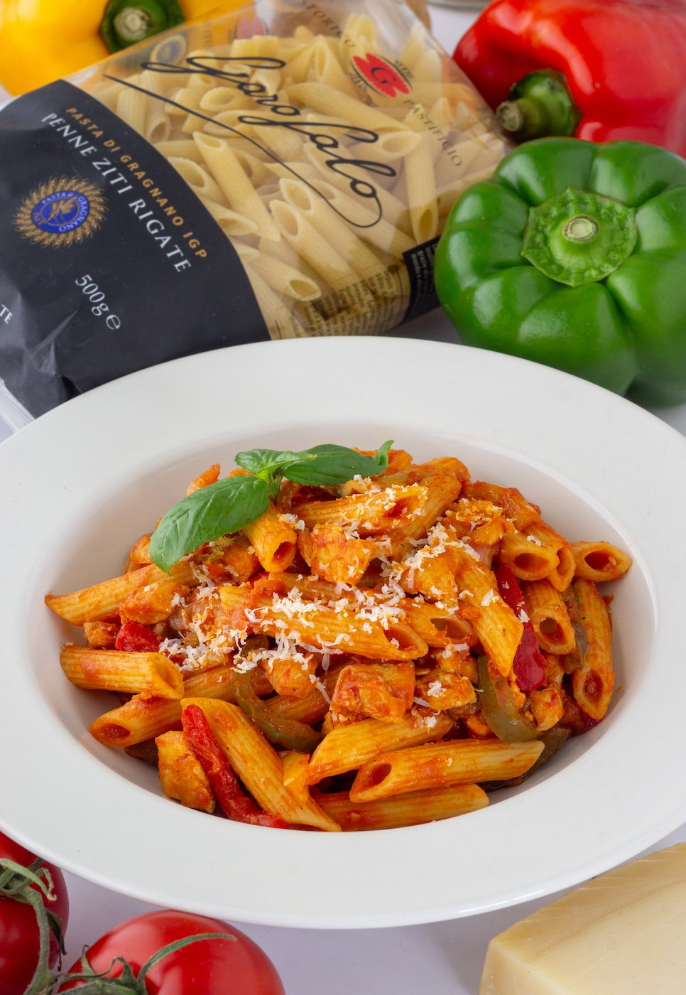 Penne Ziti con pollo y salsa peperonata paso a paso