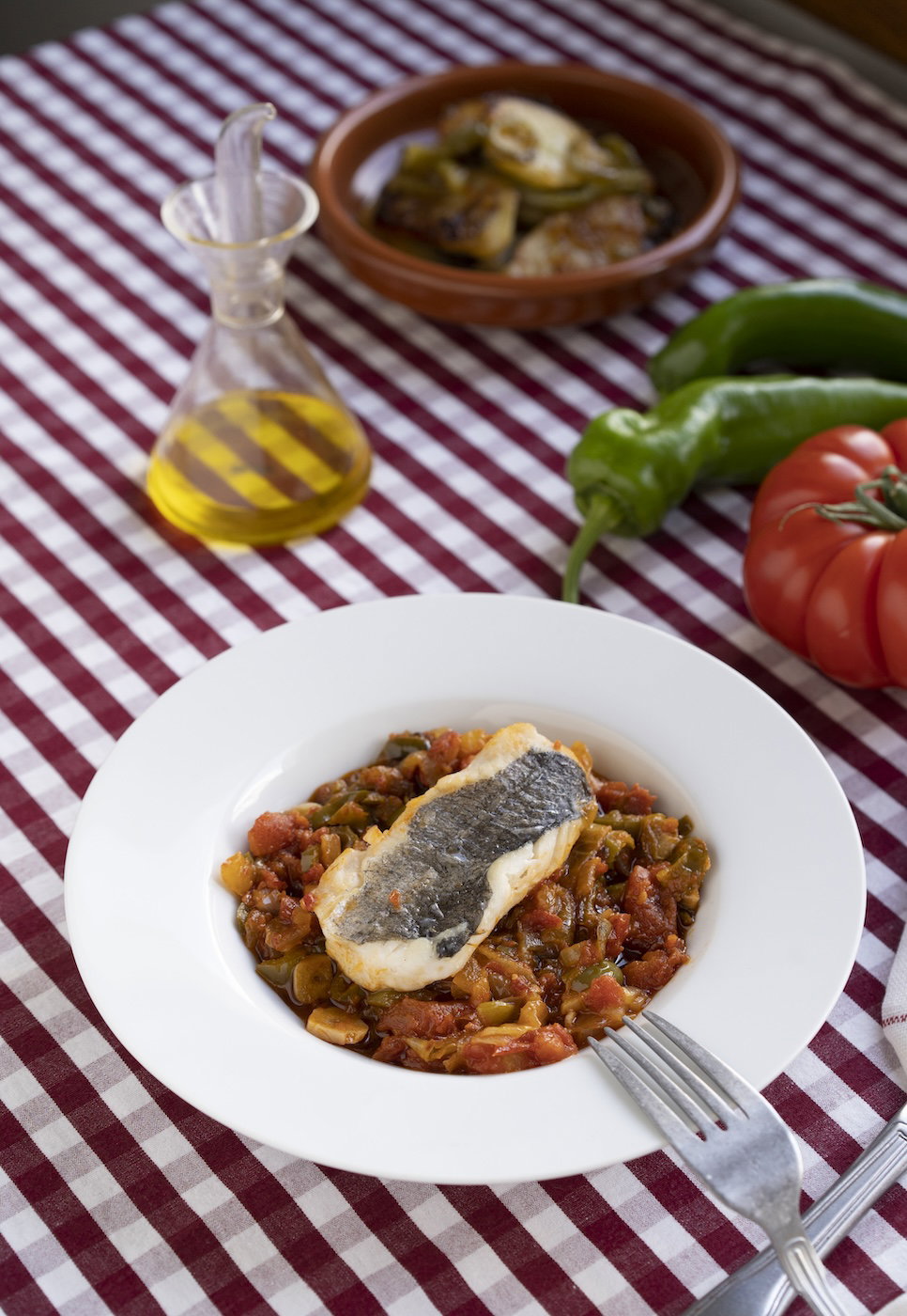 Pescado a la roteña. Una receta fácil de Cádiz