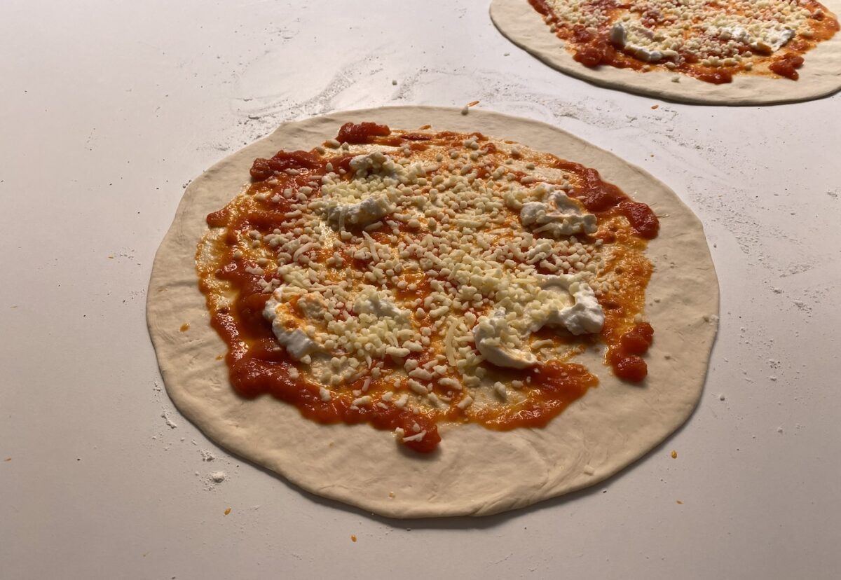 Cómo hacer un calzone clásico, el primo cercano de la pizza