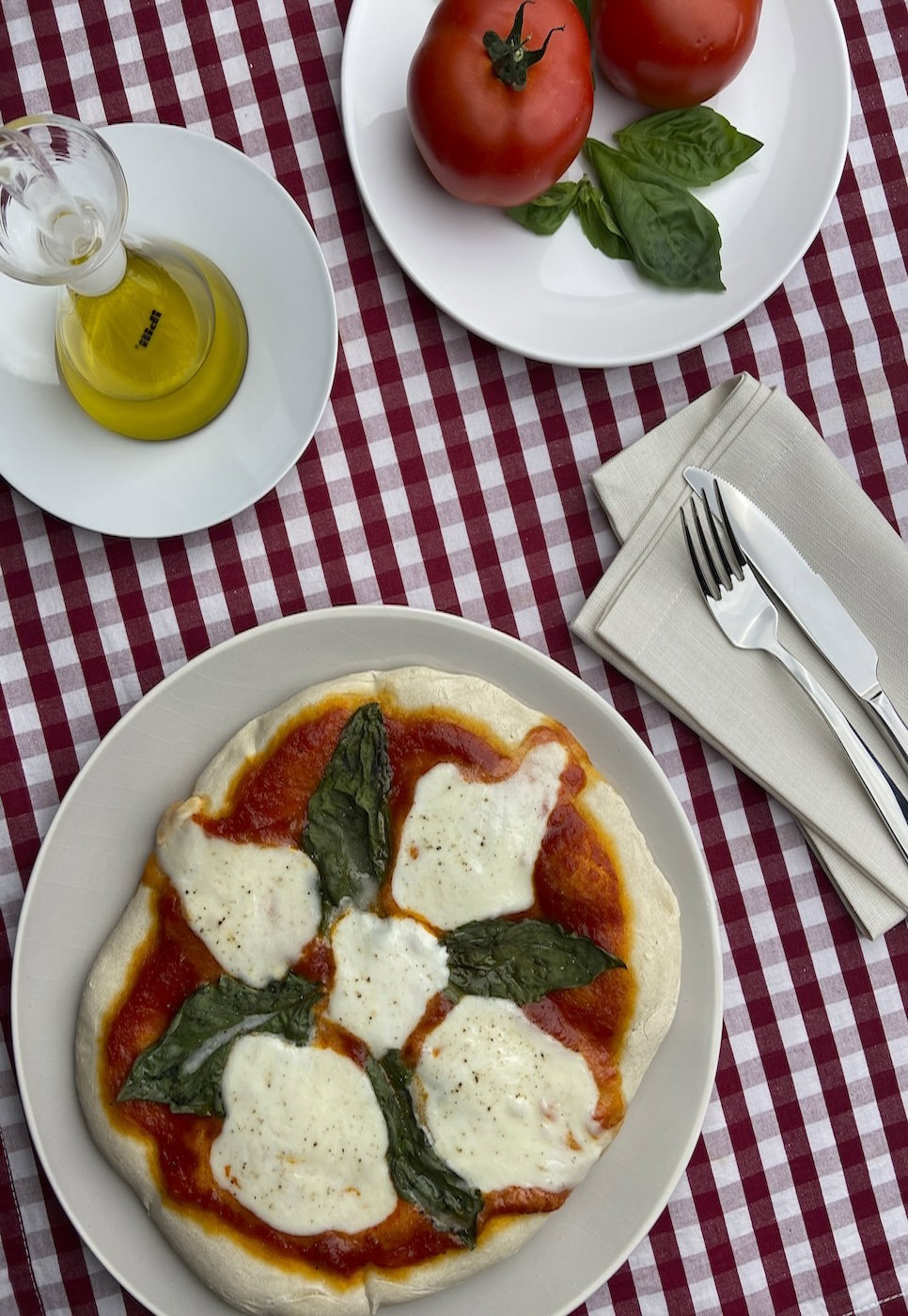 Pizza napolitana con masa casera