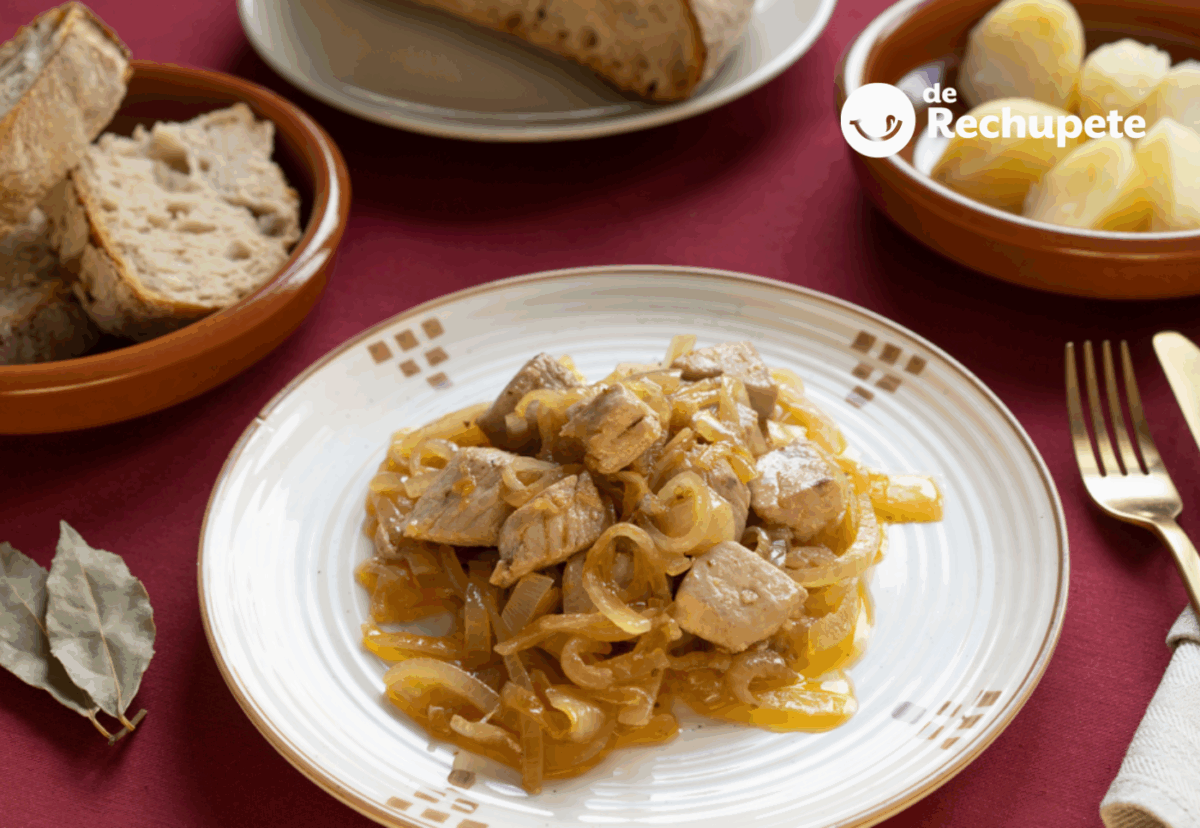 Atún encebollado con patatas