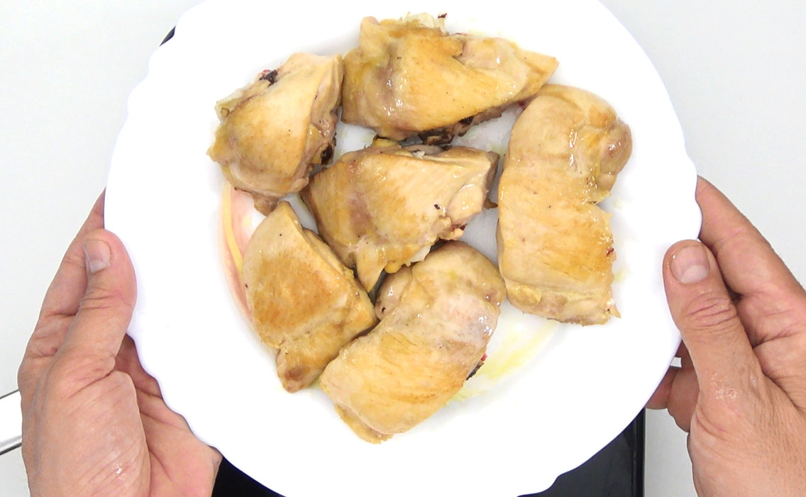 Pollo en salsa de tomate