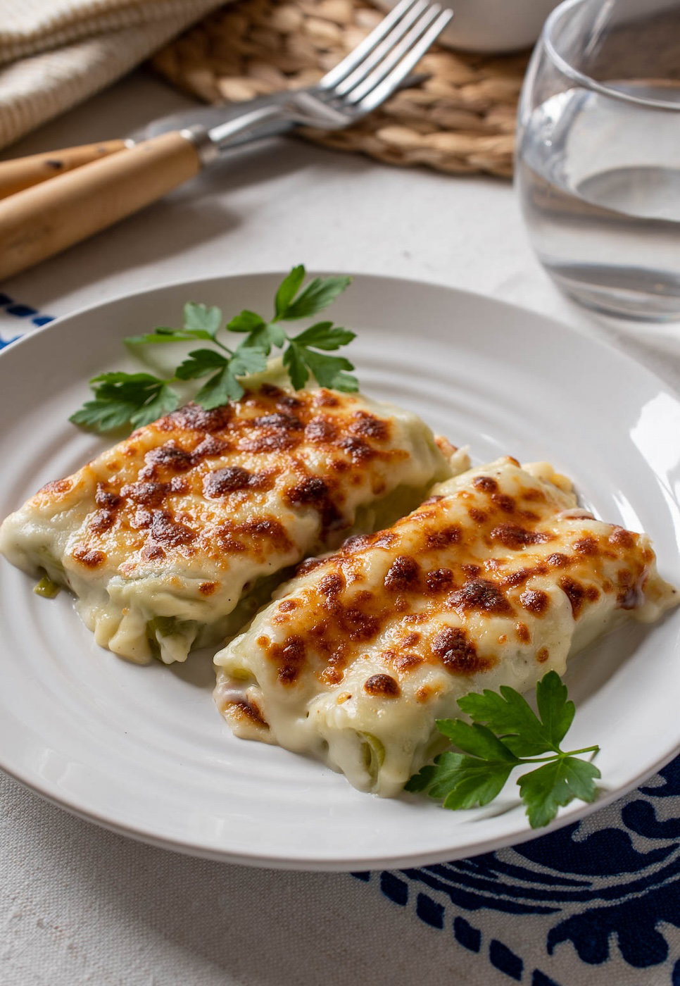 Puerros gratinados. Una receta fácil paso a paso