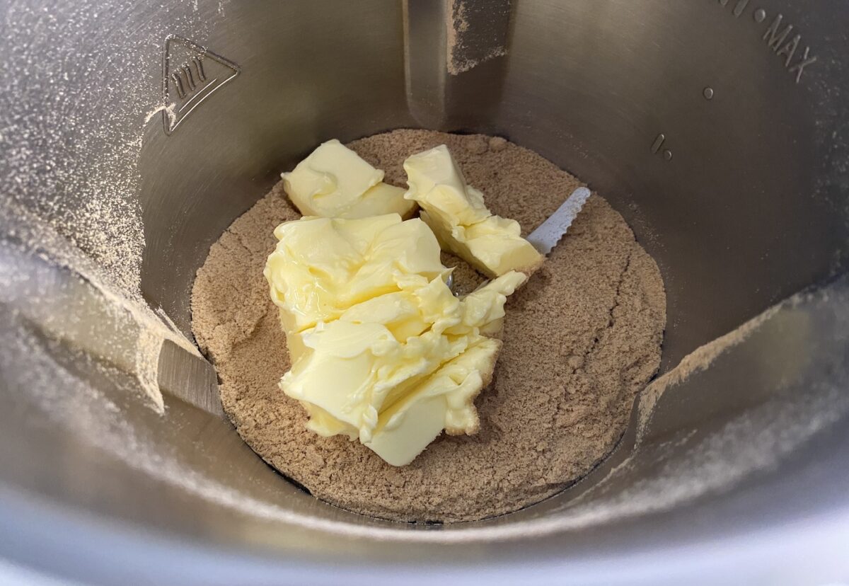 Tarta de piña. Un postre clásico con un sabor delicioso