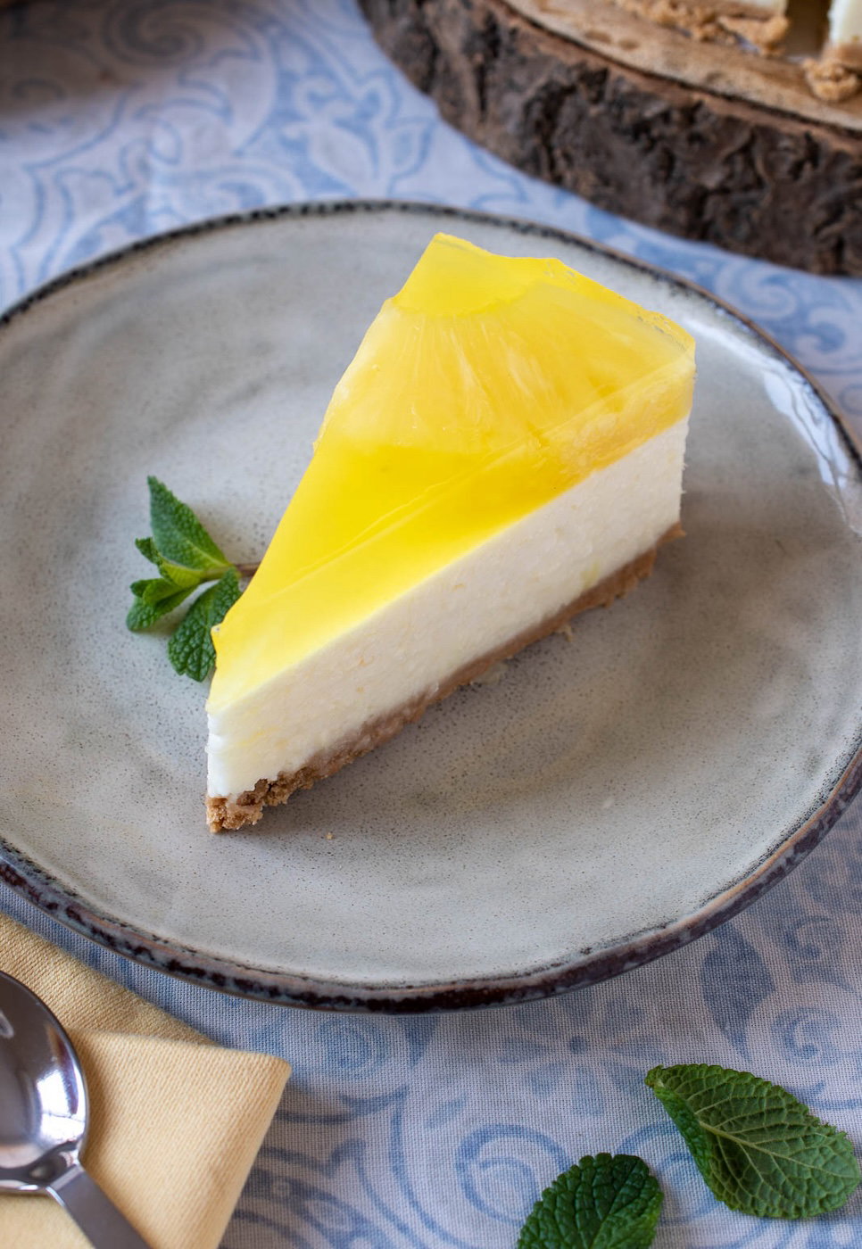 Tarta de piña. Un postre clásico con un sabor delicioso