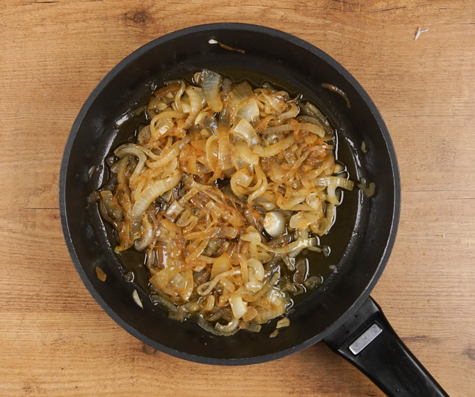 Atún encebollado con patatas