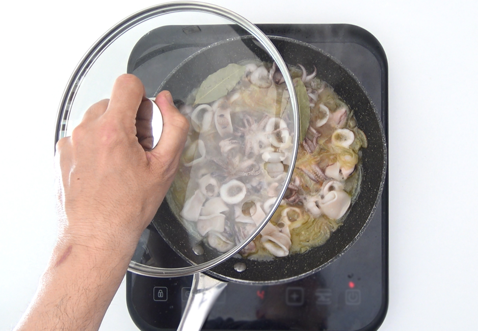 Calamares encebollados