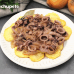 Calamares encebollados