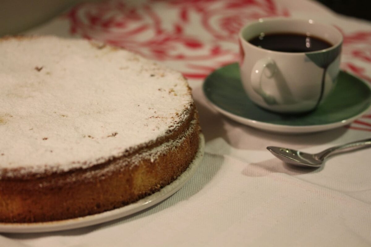 coca llanda o torta caldosa paso 10