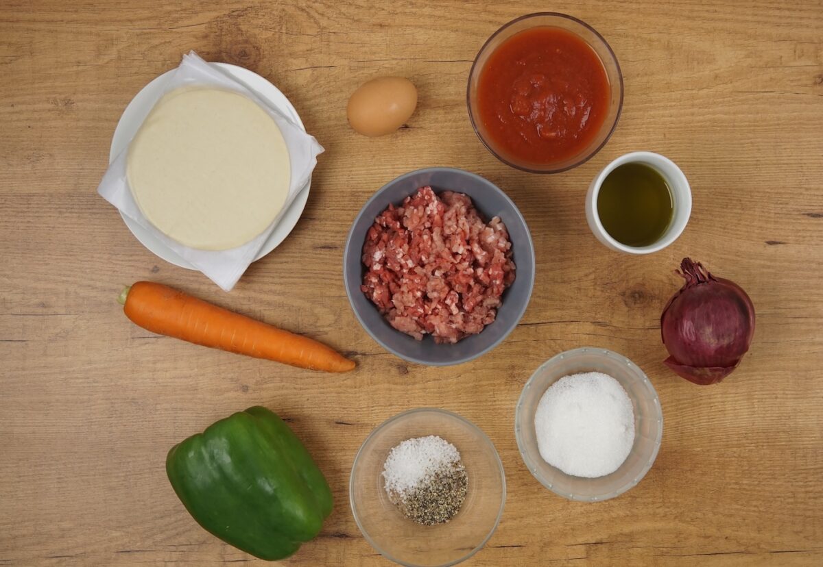 Empanadillas de carne al horno. Una receta fácil para todos los días