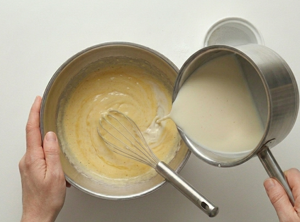 Helado de canela casero para acompañar postres de toda la vida