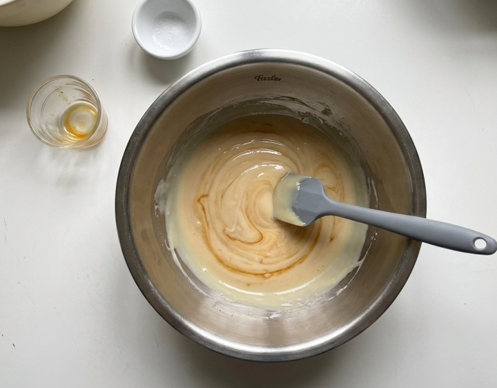 Helado de leche condensada