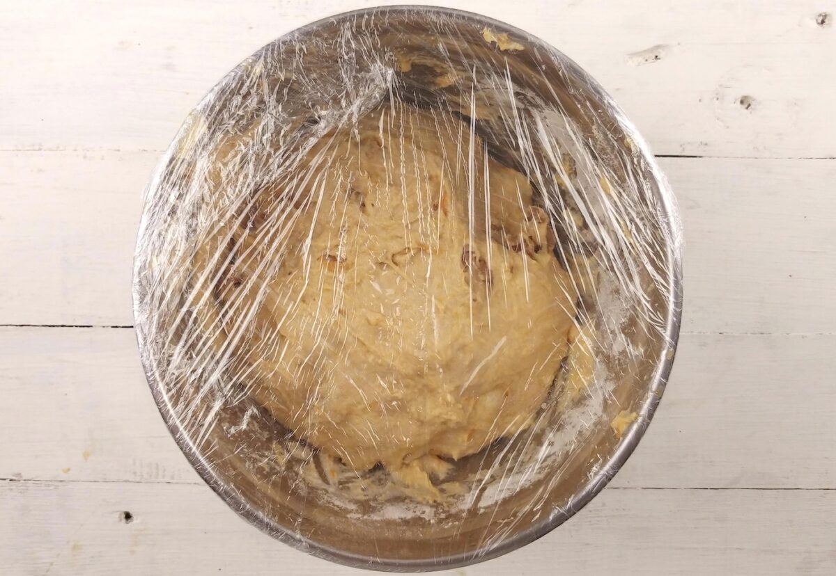 Pan sin amasado de calabaza y nueces paso a paso