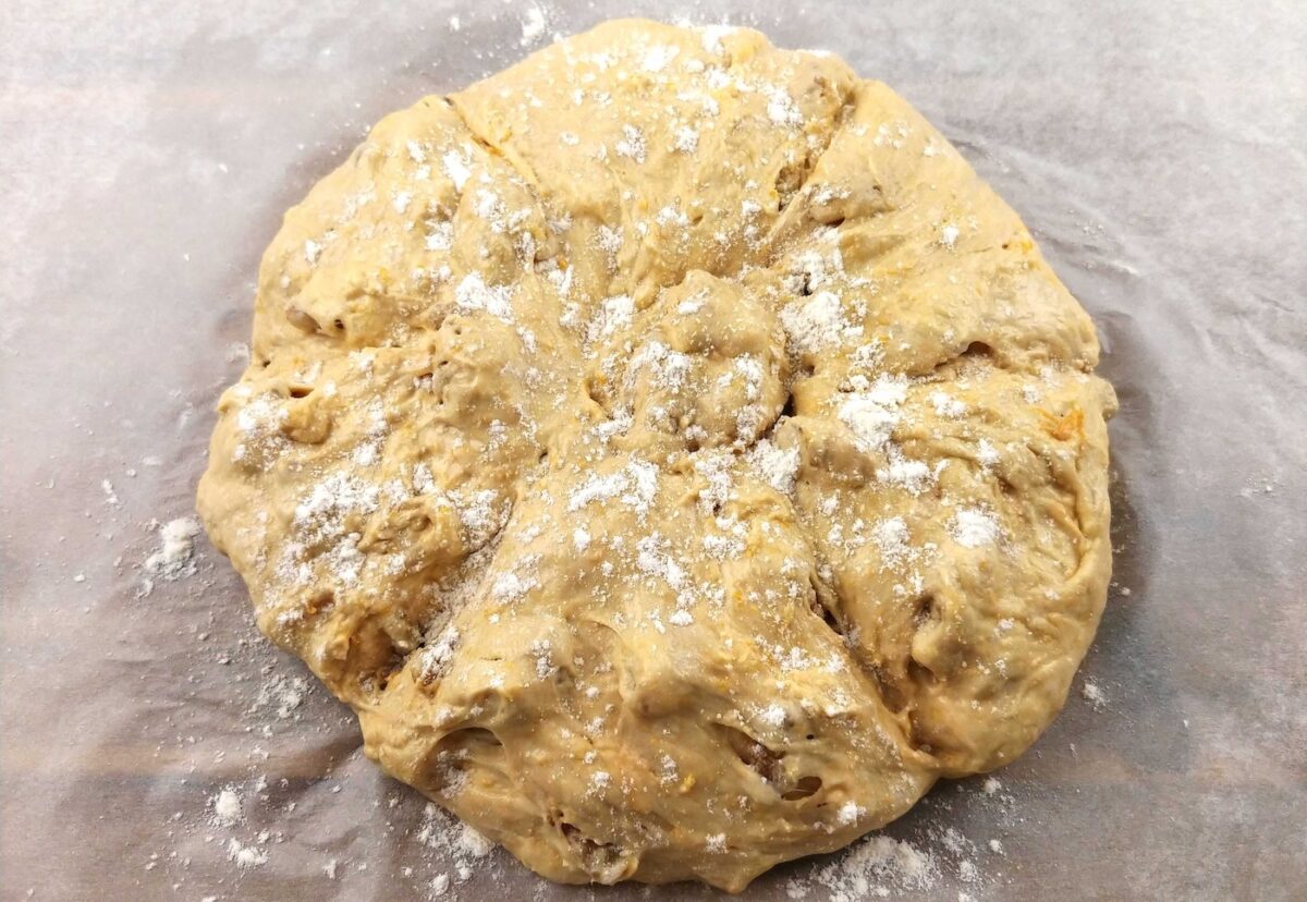Pan sin amasado de calabaza y nueces paso a paso