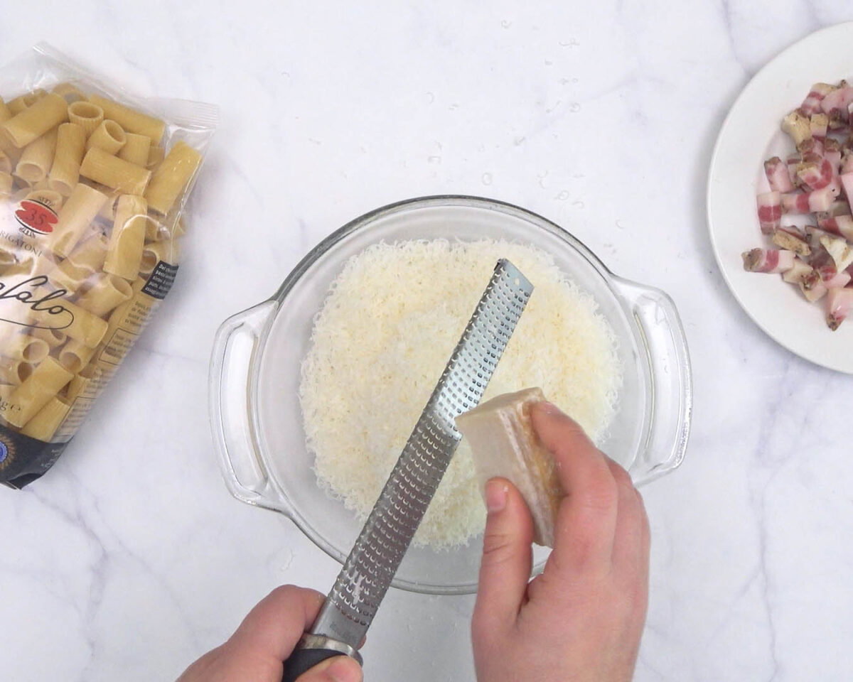 rigatoni carbonara paso 4