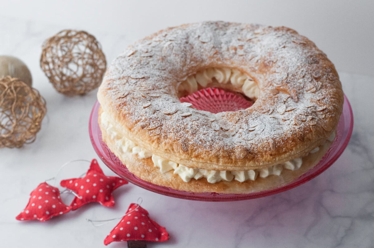 roscón de hojaldre con nata paso 16