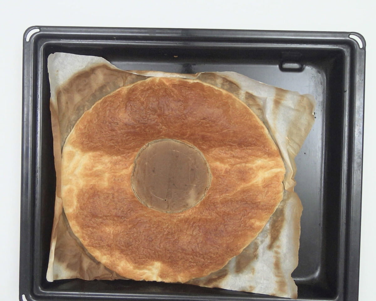 roscón de hojaldre con nata paso 5