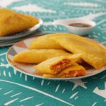 Empanadas colombianas de pollo y queso