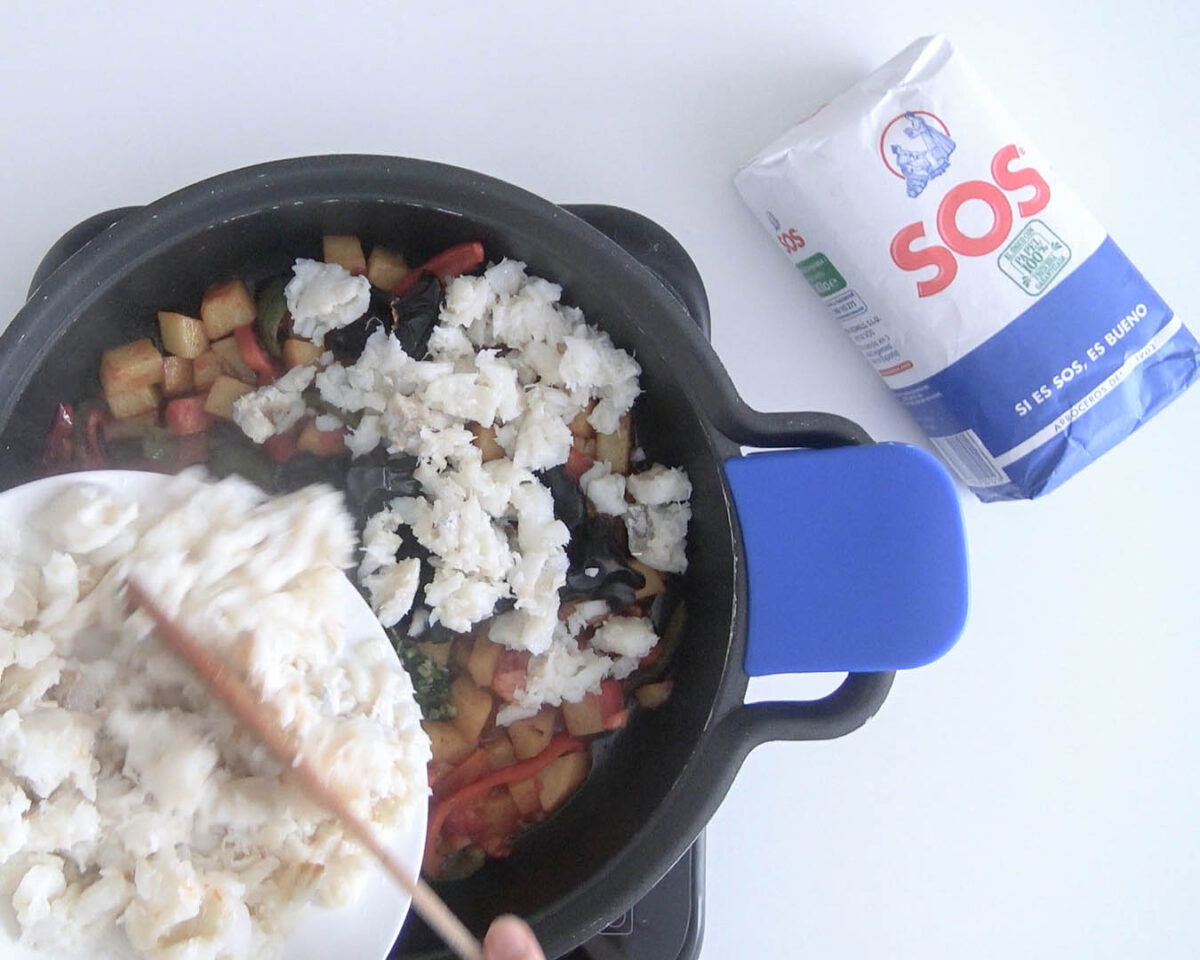 arroz con bacalao paso 21
