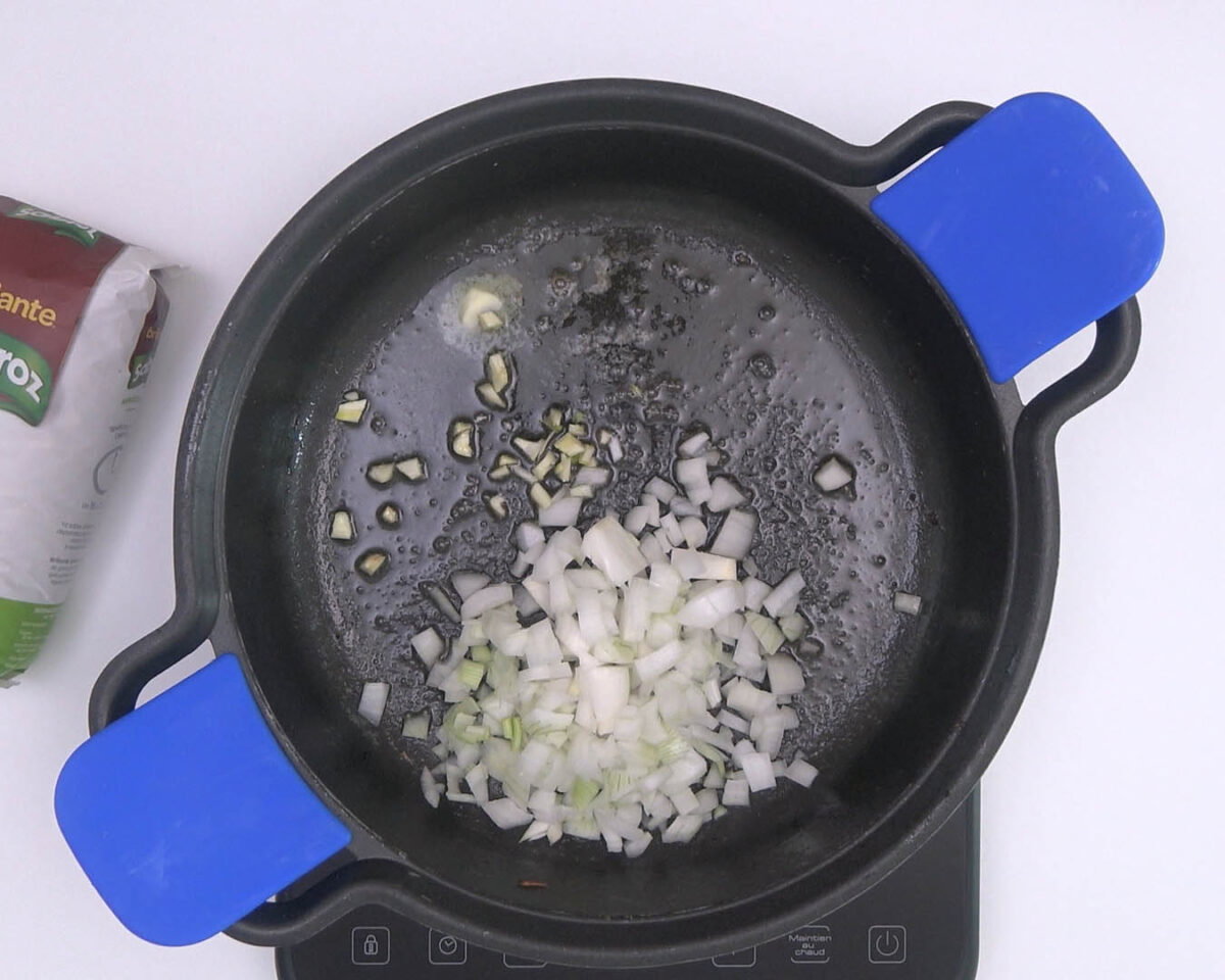 arroz con langostinos paso 15