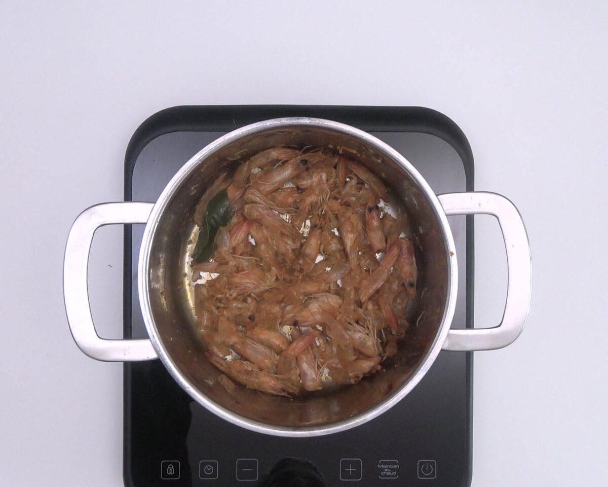 arroz con langostinos paso 7