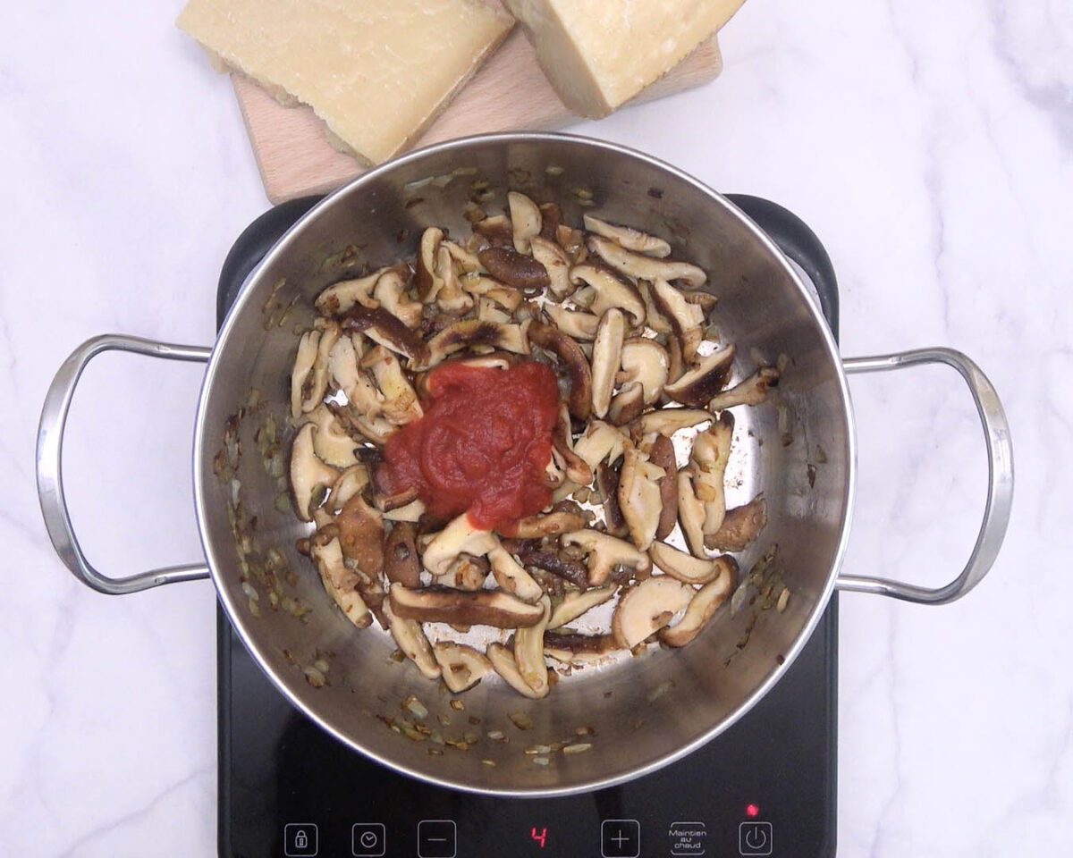 arroz cremoso con setas y queso grana padano paso 10