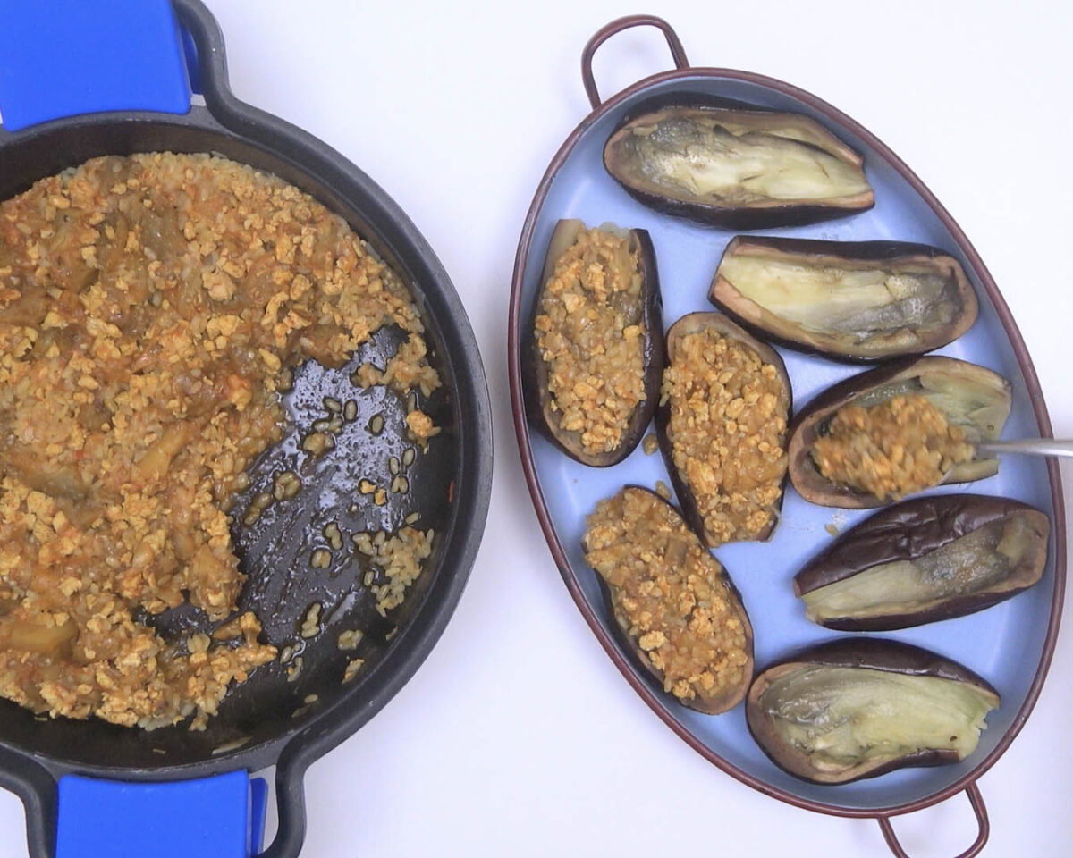 berenjenas rellenas de arroz y pollo al curry paso 18